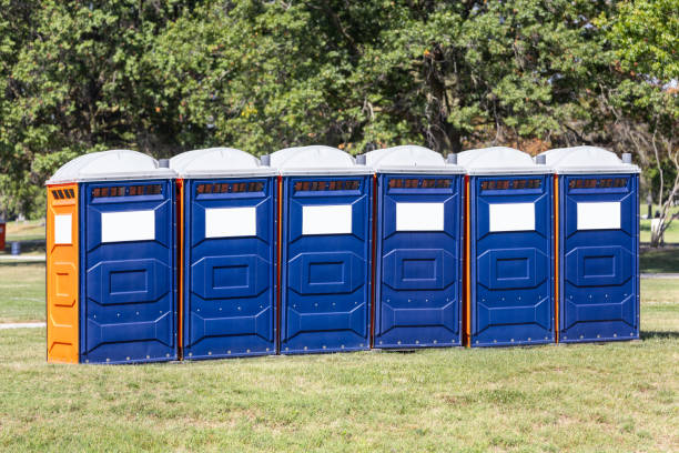 Deluxe Portable Restrooms for Construction Projects